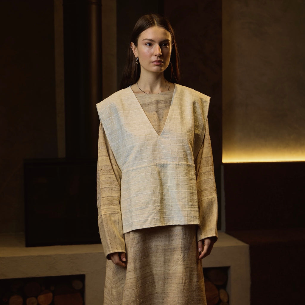Sable silk vest.